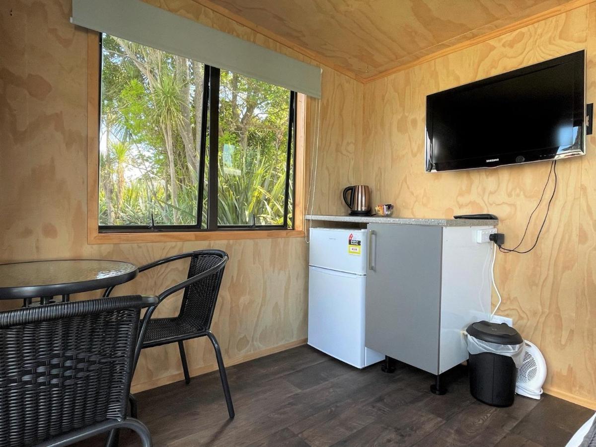 Athenree Hot Springs & Holiday Park Waihi Exterior foto